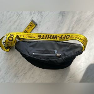BNWT Authentic Off-White Fanny Pack Crossbody Bag Black w Yellow Branded Straps